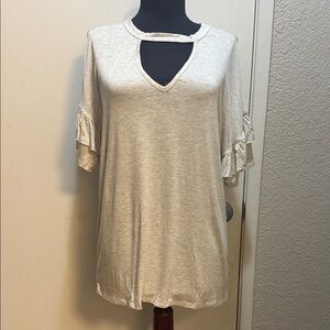 Chic Cream Ruffle Sleeve Tee